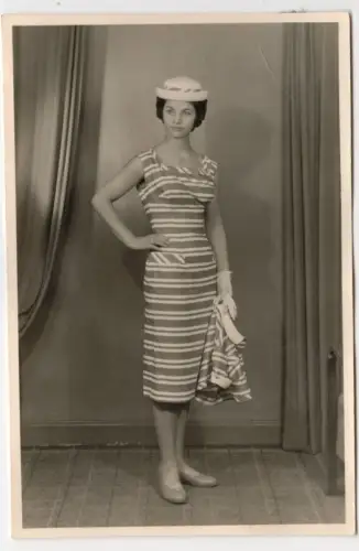 Foto Dame in feiner Mode Merseburg 1950 er 1960 er Mannequin Model vintage