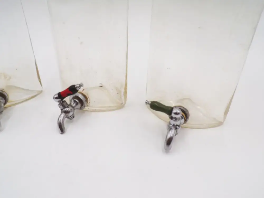 Alte Spender Haarwasser Frisör Barbier Glas 3 Stück Deko 8