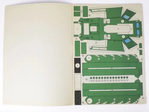 Kranich Modellbogen Raketenpanzer 1963 DDR