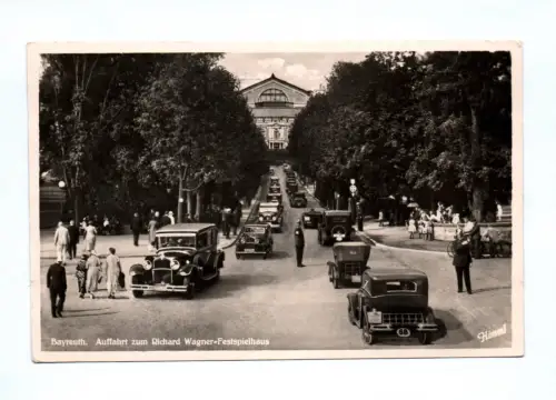 Foto Ak Bayreuth Auffahrt zum Richard Wagner Festspielhaus 1942