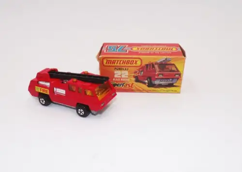 Matchbox No 22 Blaze Buster Modellauto Originalkarton 