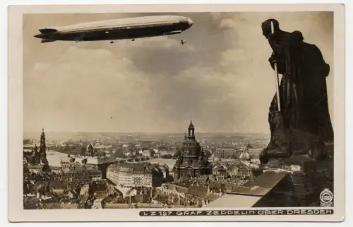 Ak LZ127 Graf Zeppelin über Dresden 1929 Walter Hahn 4930