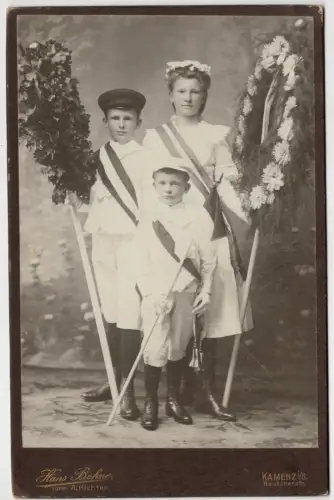 Kabinettfoto geschmückte Kinder um 1900 wohl Forstfest Kamenz 