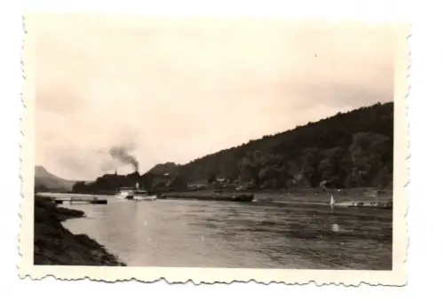 Foto Dampfschiff auf Elbe