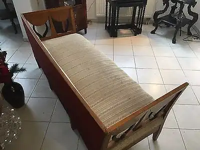 Traum Biedermeier  Diwan Couch Sofa Bett Authentikum Nussfurniert original A1715