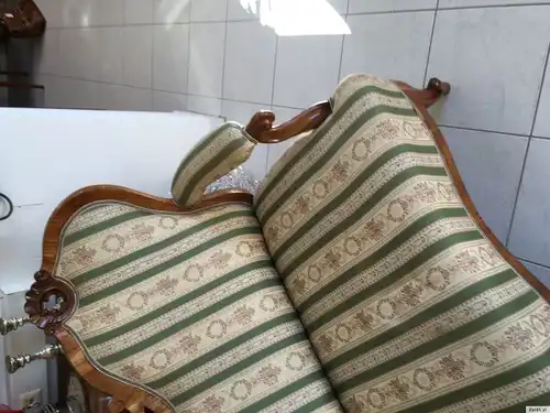 Originalstück Traumstück Gründerzeit Sofa Diwan Couch Liege Fledermaussofa A1381