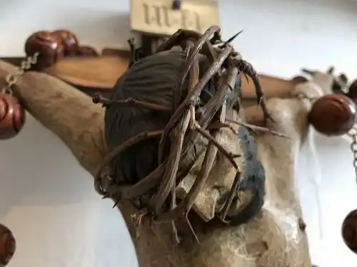 W1433 Kruzifix mit Corpus Christi im Dreinageltypus aus Holz geschnitzt & Rosenk