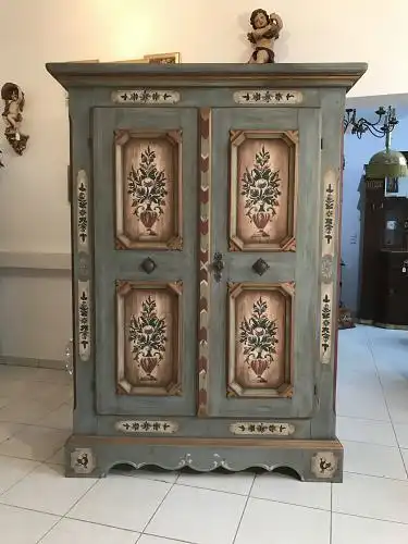 W1413 Voglauer Schrank Bauernschrank Anno 1700 Traumstück Original