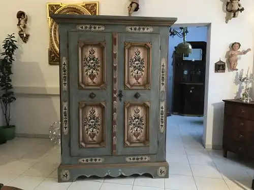 W1413 Voglauer Schrank Bauernschrank Anno 1700 Traumstück Original
