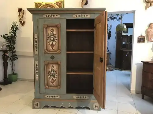 W1413 Voglauer Schrank Bauernschrank Anno 1700 Traumstück Original