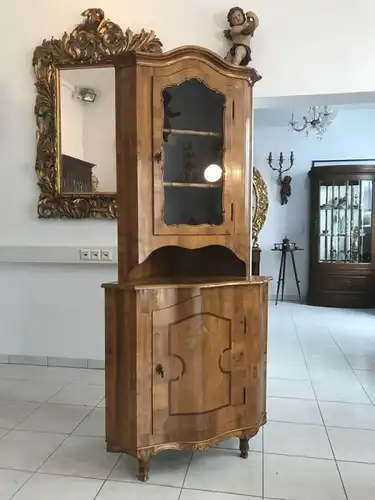 Barockstil Eckvitrine Nussholz Traum Nussholz Eckschrank - W1810