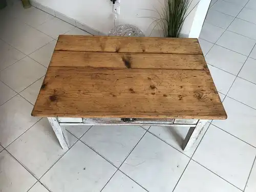 Uriger Bauerntisch Beistelltisch Tisch Altholz Couchtisch W2031
