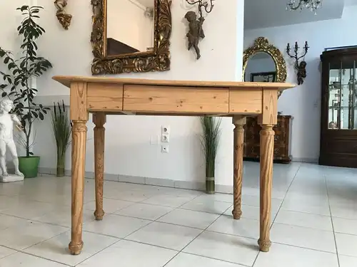 Uriger alter Bauerntisch Beistelltisch Küchentisch Tisch W2050