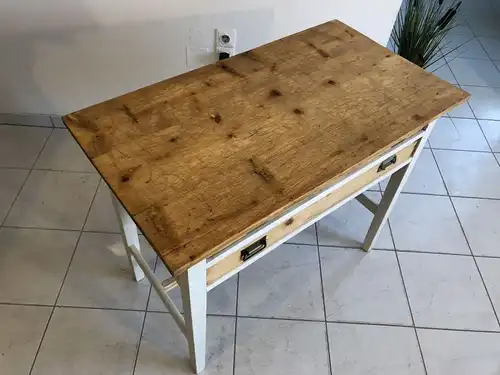 Uriger alter Tisch Bauerntisch Jogltisch Landhaustisch X1125