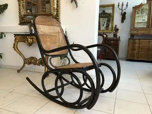 Originaler Thonet Schaukelstuhl Bugholzsessel Opasessel X1832