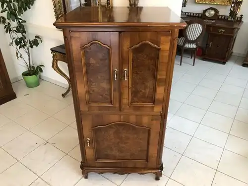 Hübsche Barschrank Fernsehschrank Sacher Hotel Schrank X1830