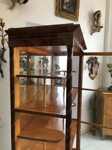 Originale Biedermeier Vitrine Bücherschrank Säulenvitrine Nussholz X1604