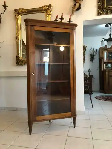 Originale Biedermeier Eckvitrine Bücherschrank Nussholz Z1235