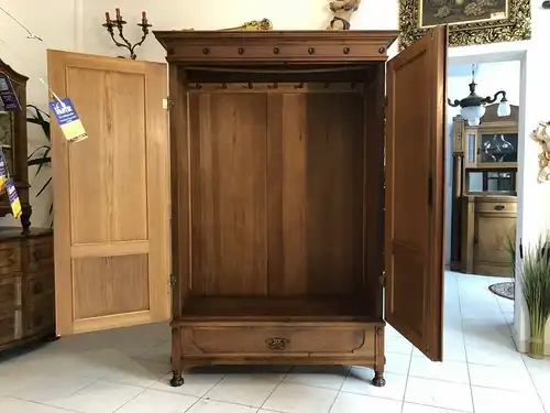 Traunmhafter Jugendstil Schrank Kleiderkasten Kasten Z1547