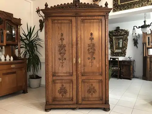 Originaler beschnitzter Gründerzeit Schrank Kleiderschrank Dielenschrank Z1794