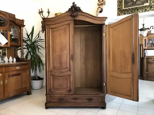 Originaler Pfeiferlbarock Kleiderschrank Dielenschrank Schrank Z1745