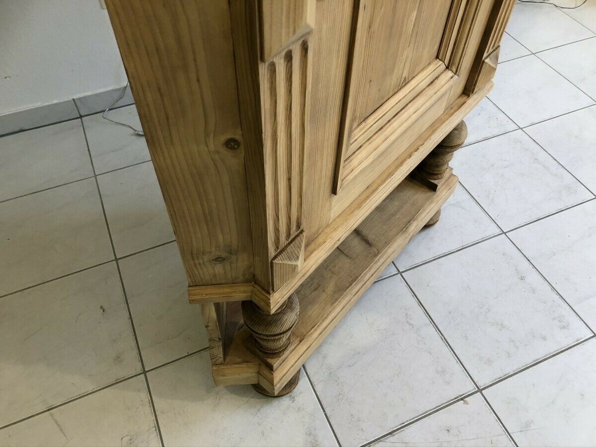 Eckschrank Massivholz Gebraucht