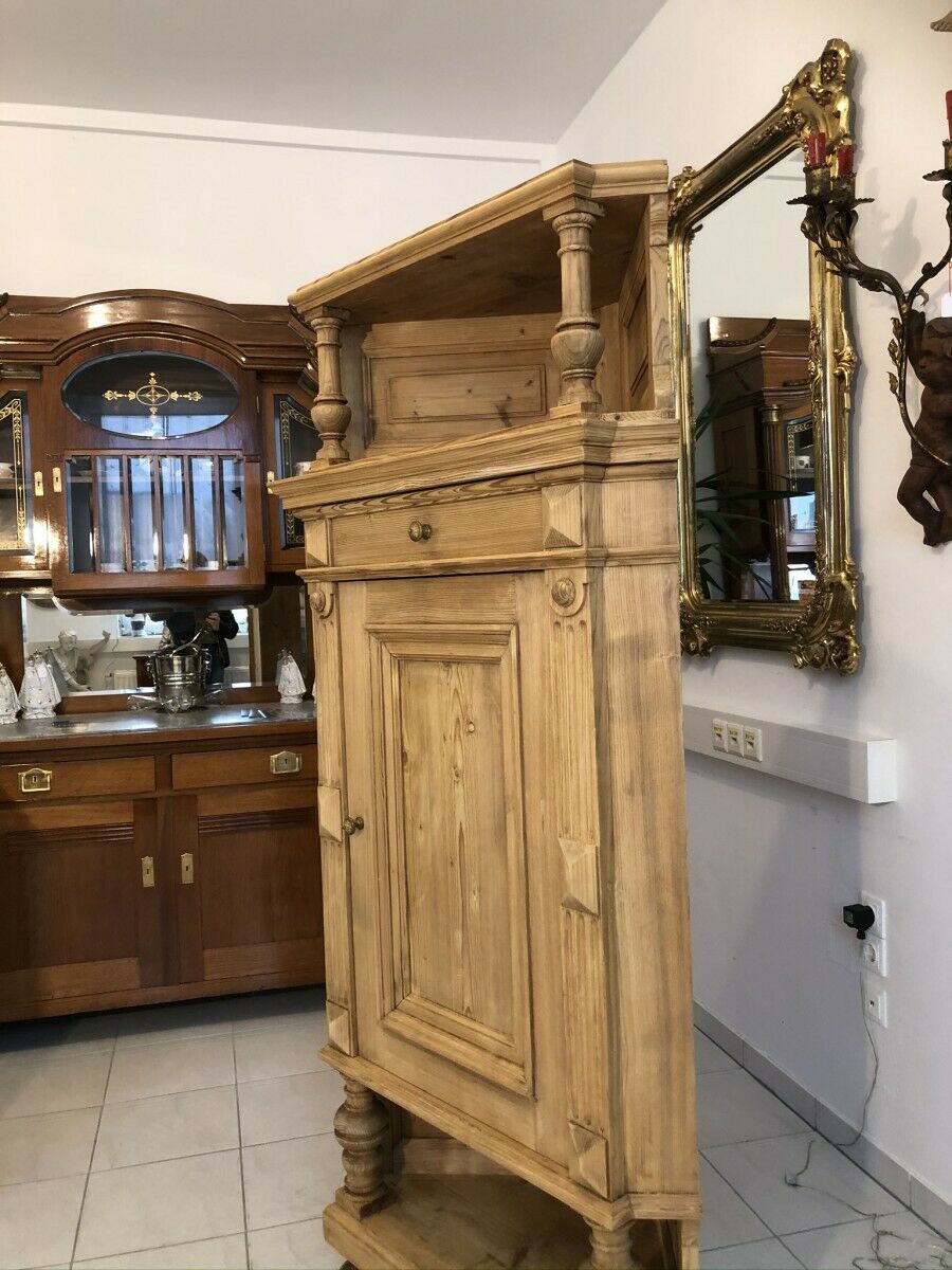 Eckschrank Massivholz Gebraucht