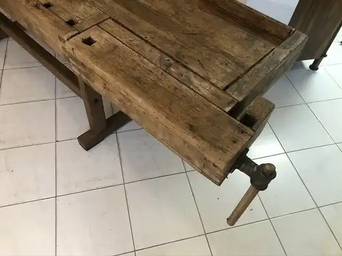 Urige massive Hobelbank,Werkbank Schreinertisch Werktisch E1100