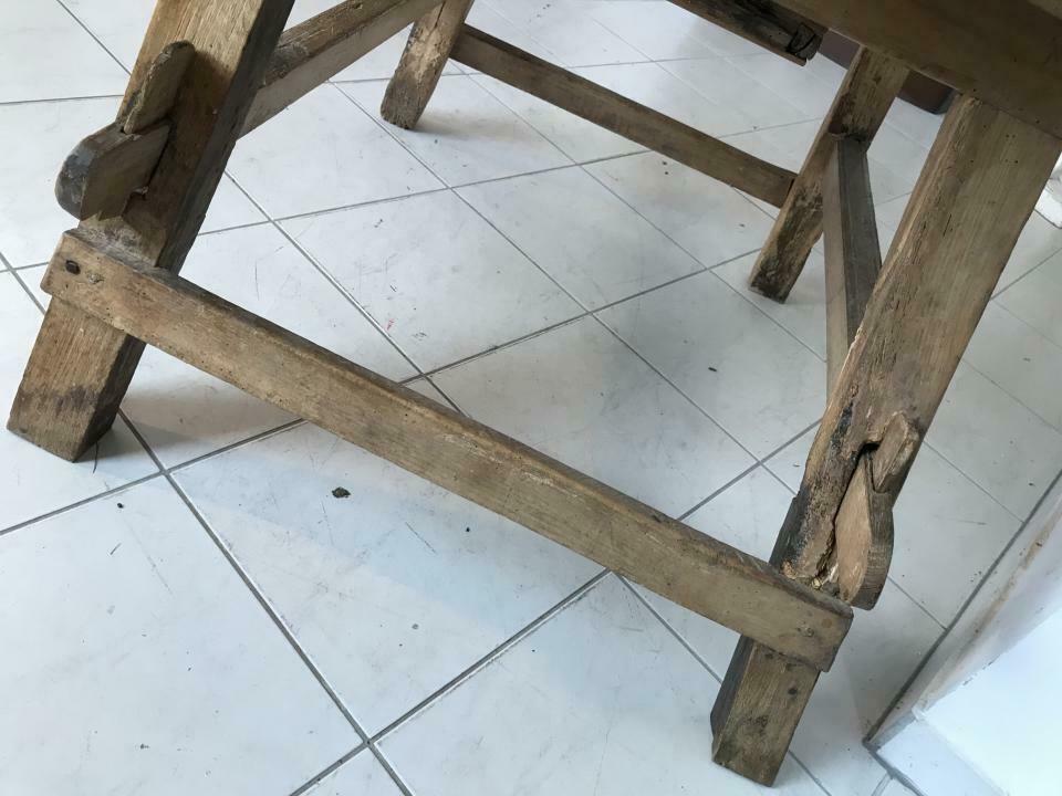 uriger Tiroler Schragltisch aus der Zeit um 1760 Rhöntisch uriger Tiroler Schragltisch aus der Zeit um 1760 Rhöntisch