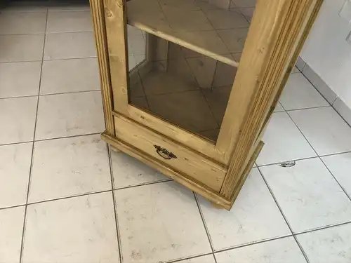 Schmaler Gründerzeit Vitrinenschrank Bücherschrank Vitrine Naturholz E1308