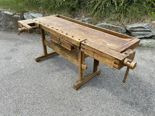 Urige alte Hobelbank, Werkbank, Schreinerbank restauriert - breite 202cm A2521