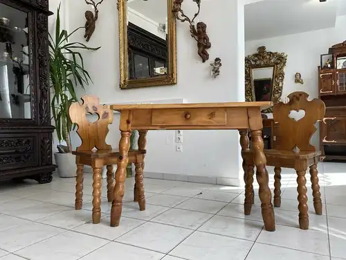 Alter Bauerntisch Zirbenholz Tisch Sessel Bauernstube A2752