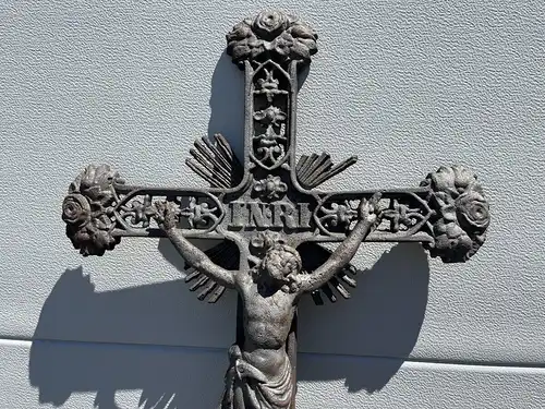 Friedhofskreuz Kreuz Grabstätte Jesus Maria i1663
