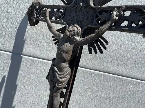 Friedhofskreuz Kreuz Grabstätte Jesus Maria i1663