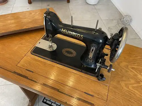 seltene Mundlos Nähmaschine Mechanisch B1382