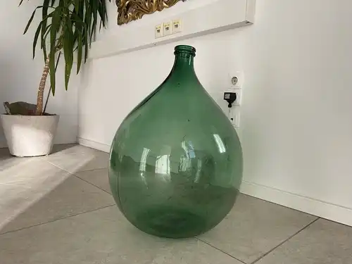 Alte Glasflasche Weinballon, mundgelasen, Ballonflasche B1703