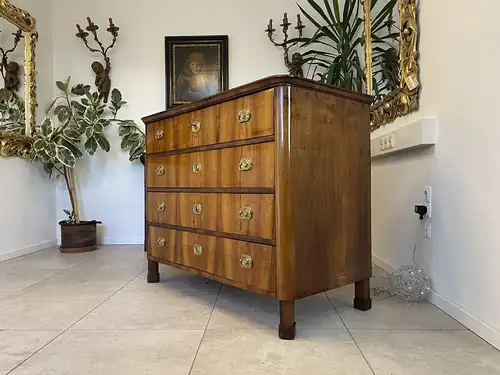 Sale Restaurierte Biedermeier Kommode Nussholz B1958