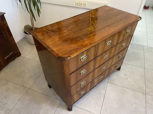 Sale Restaurierte Biedermeier Kommode Nussholz B1958