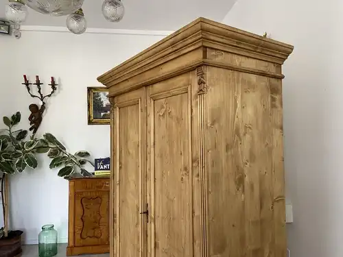 bäuerlicher Kleiderschrank Naturholz Bauernschrank A4302