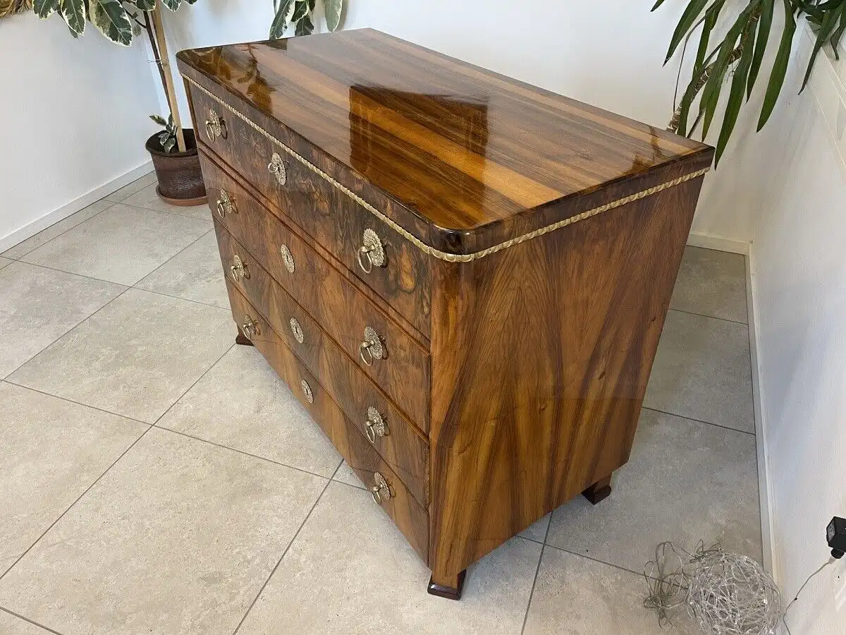 Sale Restaurierte Biedermeier Schreibkommode Nussholz A4025