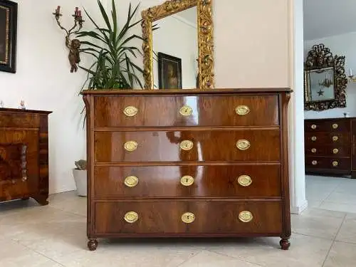 Sale Restaurierte Biedermeier Kommode Nussholz A4204