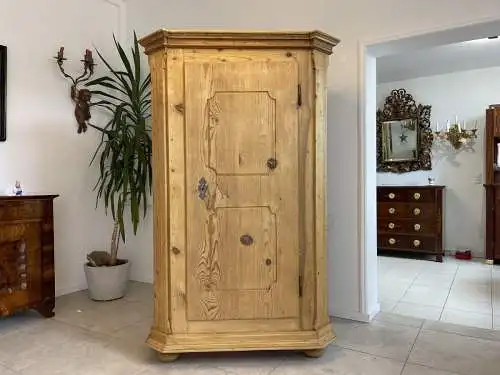 1 türiger Biedermeier Bauernschrank Naturholzschrank A4245