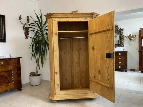 1 türiger Biedermeier Bauernschrank Naturholzschrank A4245