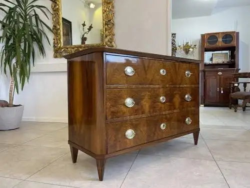 Restaurierte Biedermeier Kommode Nussholz A4266