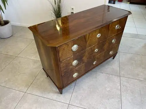 Restaurierte Biedermeier Kommode Nussholz A4266