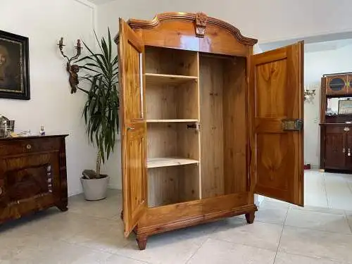 Sale Restaurierter Biedermeier Schrank marketiert Kirschholz A4268