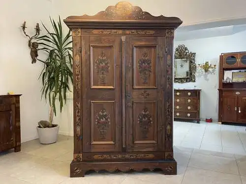 Voglauer Bauernschrank Kleiderschrank  Anno 1700 Braun A4040