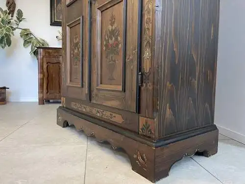 Voglauer Bauernschrank Kleiderschrank  Anno 1700 Braun A4040