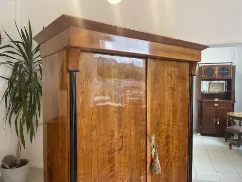 Sale Biedermeier Säulen Hallenschrank Kirschholz Restauriert A4239