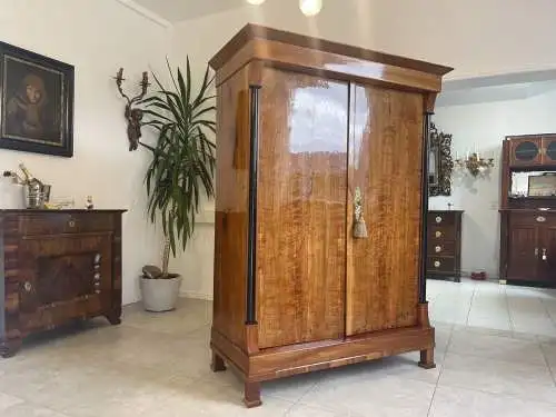 Sale Biedermeier Säulen Hallenschrank Kirschholz Restauriert A4239